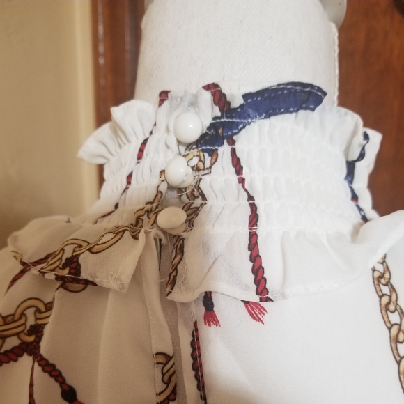 Chain & Rope Print Smocked Top - Picture 4 of 4